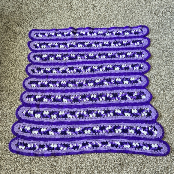 Vintage Handmade Crocheted Baby Blanket Purples-White Unisex 45 X 42 Crib Carry - Picture 2 of 9